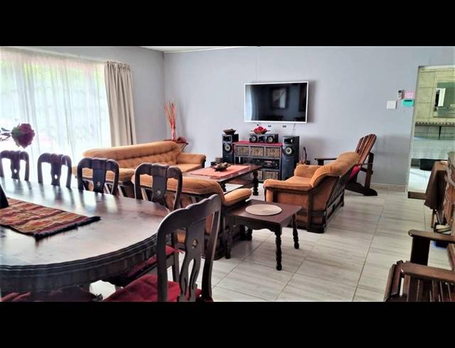 4 BEDROOM PROPERTY TO RENT IN SELCOURT